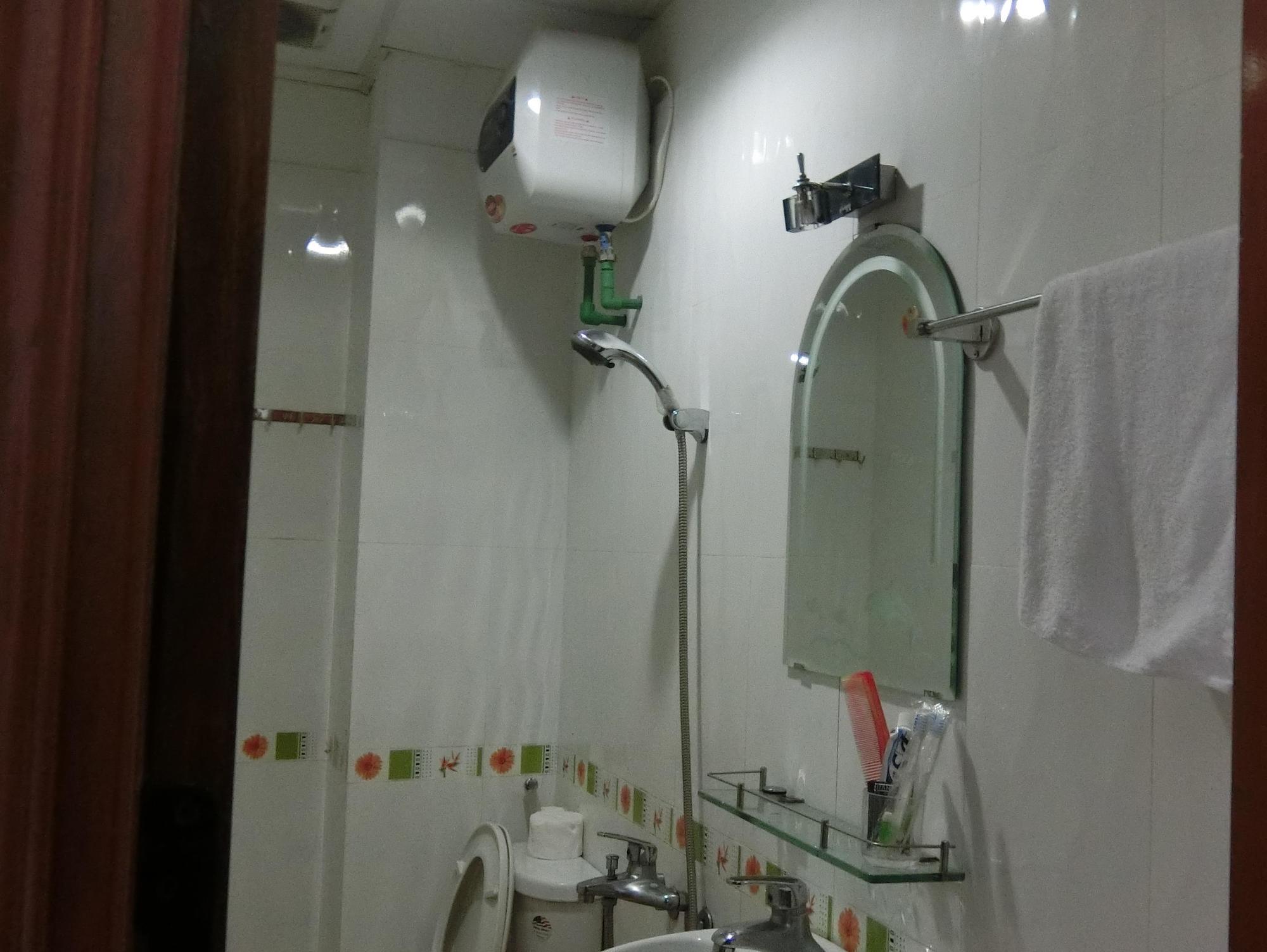Tai Hai Guesthouse Hue Exteriör bild